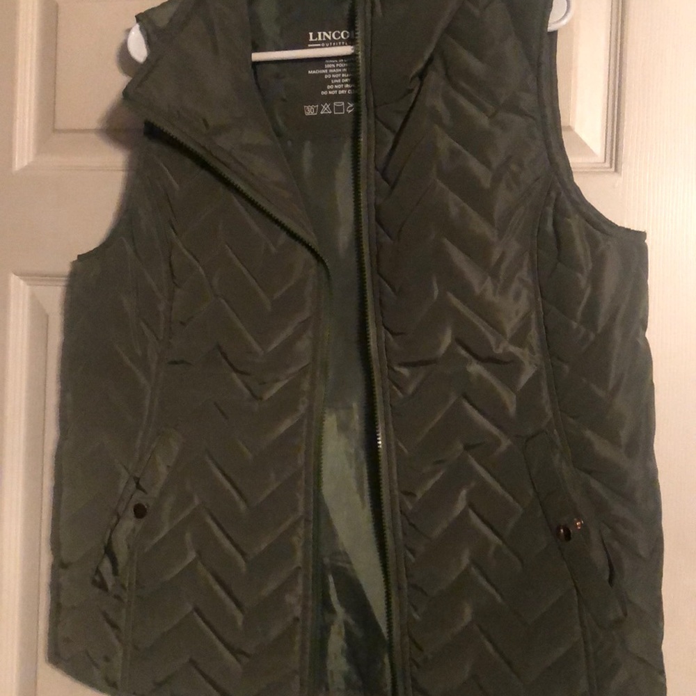 Lincoln best olive green barely worn